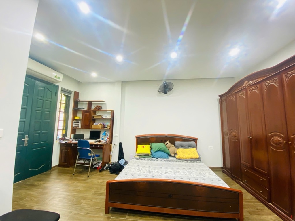 Bán nhà Gốc Đề - diện tích 62m2 3 tầng - ô tô qua lại - giá 17,8 tỷ