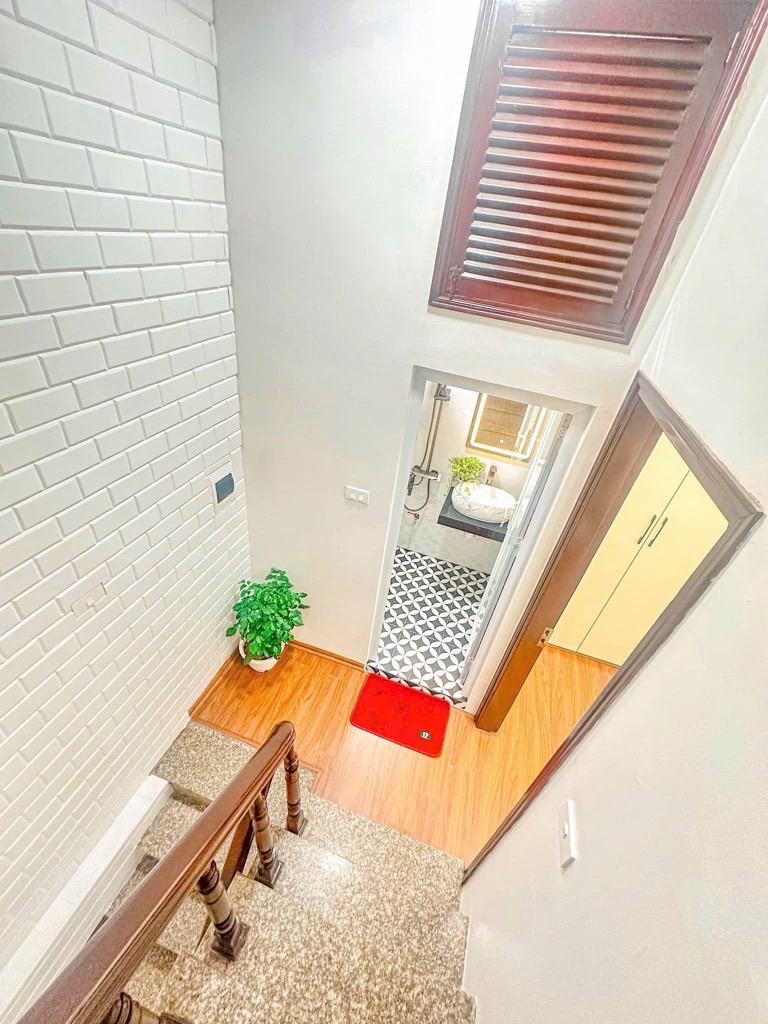 Bán nhà Hoàng Mai - diện tích 30m2 5 tầng - Nhà đẹp, mặt tiền rộng - giá 6,6 tỷ