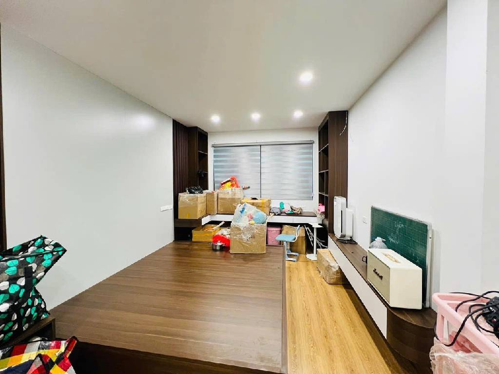 Bán nhà Bùi Xương Trạch - diện tích 40.3m2 6 tầng - ô tô tránh - giá 16 tỷ