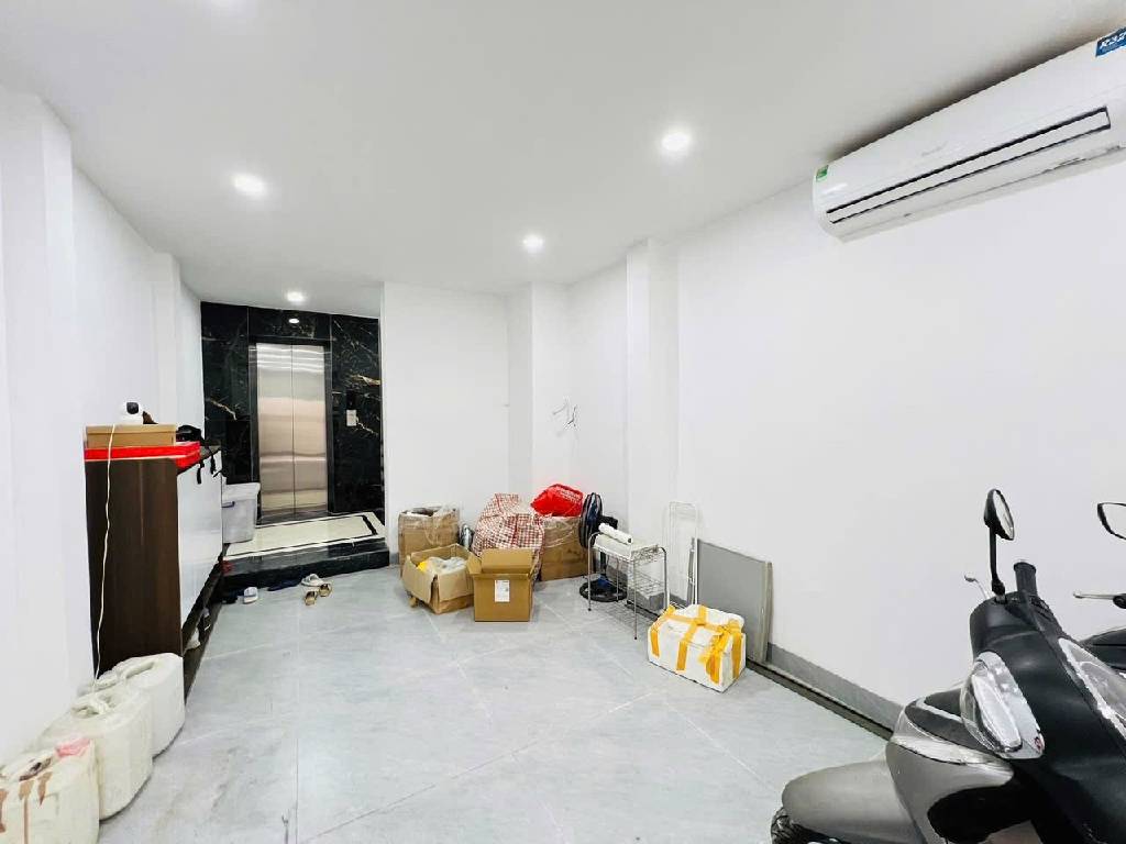 Bán nhà Bùi Xương Trạch - diện tích 40.3m2 6 tầng - ô tô tránh - giá 16 tỷ