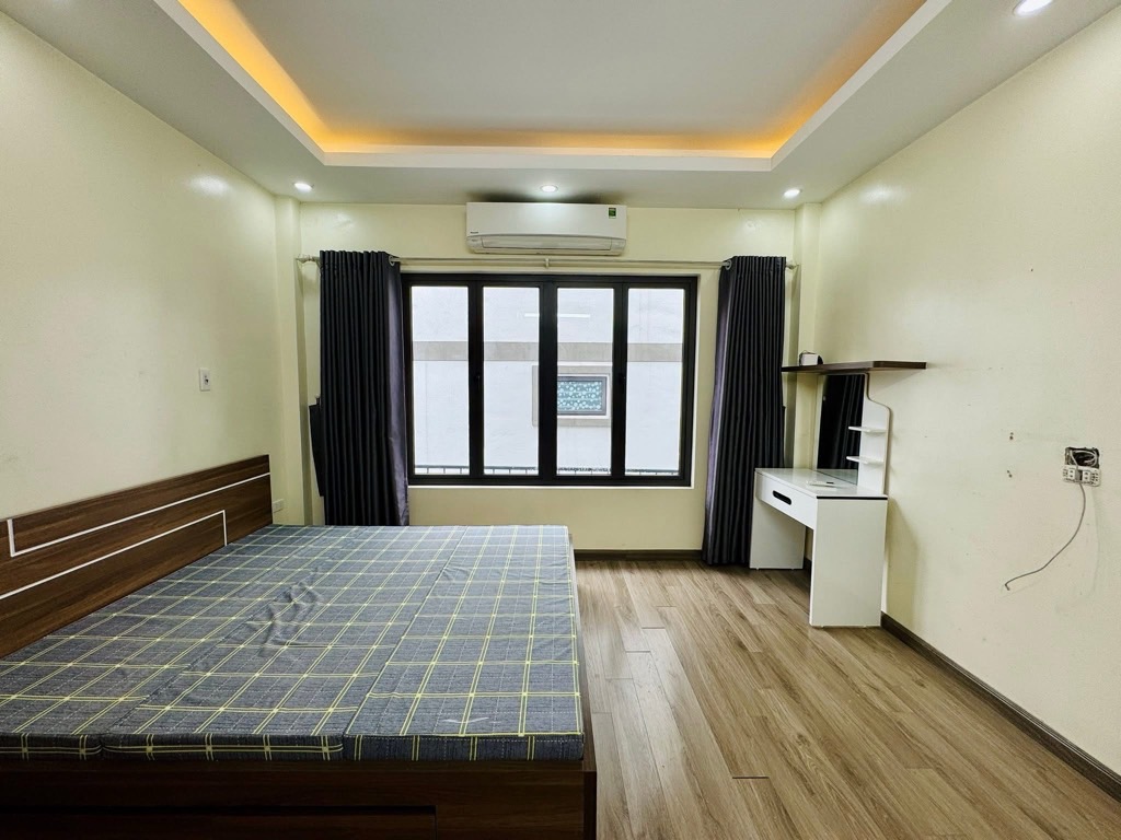 Bán nhà Hoàng Mai - diện tích 42m2 5 tầng - Ô TÔ 7 CHỖ VÀO NHÀ - giá 15,6 tỷ