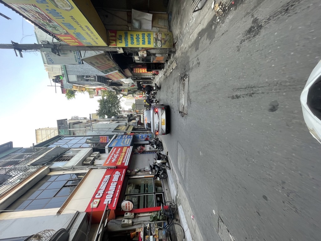 Bán nhà Hạ Đình - diện tích 12m2 3 tầng - MẶT PHỐ KINH DOANH SẦM UẤT - giá 2,5 tỷ