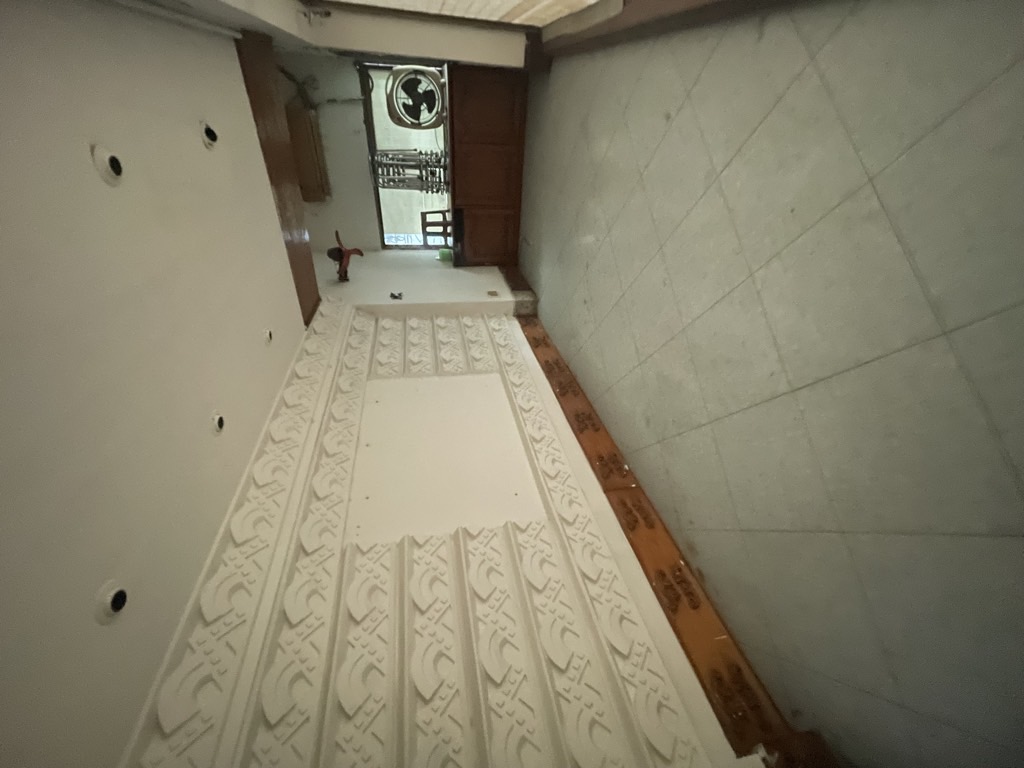 Bán nhà Hạ Đình - diện tích 12m2 3 tầng - MẶT PHỐ KINH DOANH SẦM UẤT - giá 2,5 tỷ