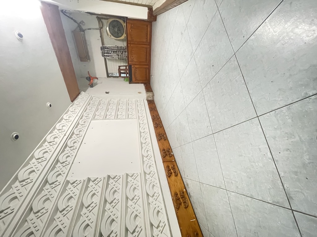 Bán nhà Hạ Đình - diện tích 12m2 3 tầng - MẶT PHỐ KINH DOANH SẦM UẤT - giá 2,5 tỷ