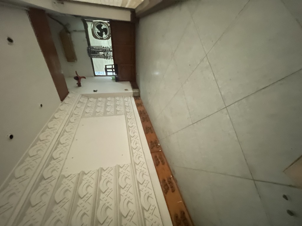 Bán nhà Hạ Đình - diện tích 12m2 3 tầng - MẶT PHỐ KINH DOANH SẦM UẤT - giá 2,5 tỷ