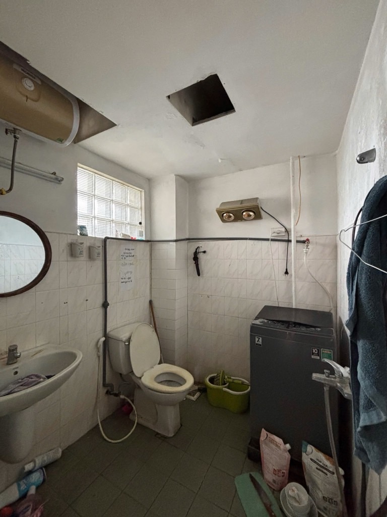 Bán nhà Tạ Quang Bửu - diện tích 62.5m2 1 tầng - Căn hộ tập thể nguyên bản - giá 6.25 tỷ