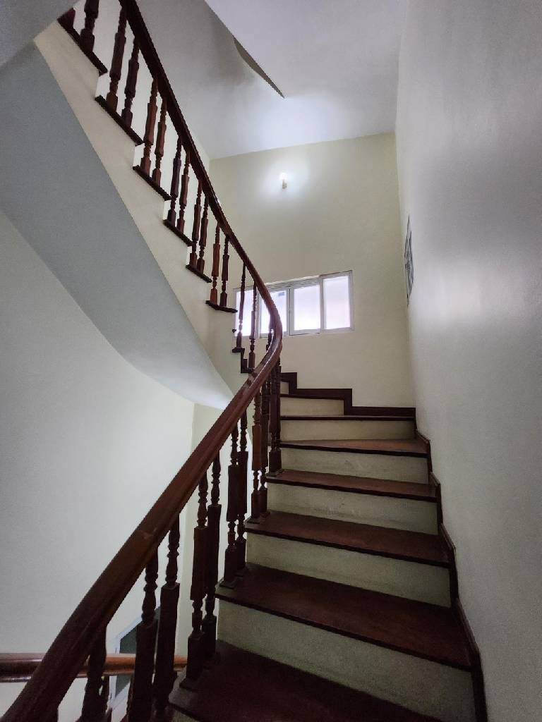 Bán nhà Thái Hà - diện tích 66m2 5 tầng - Nhà lô góc, 3 mặt thoáng - giá 18,2 tỷ