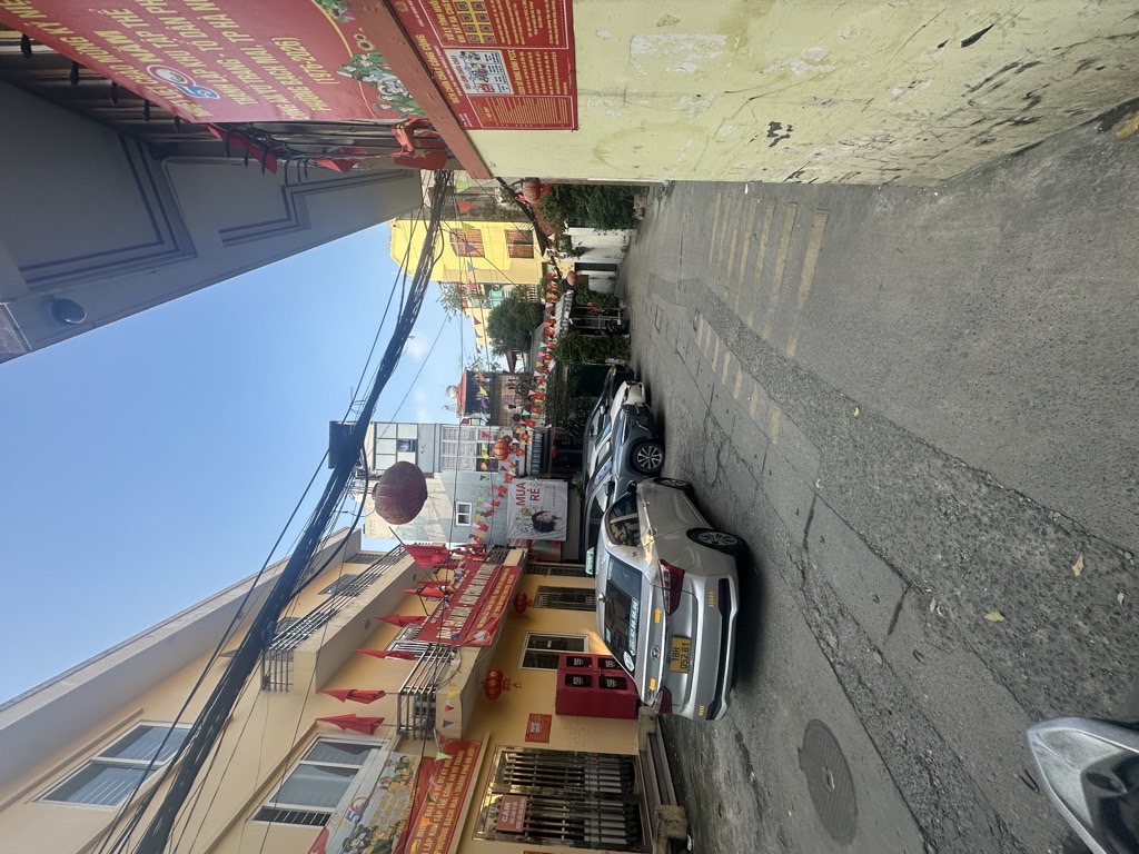 Bán nhà Chùa Quỳnh - diện tích 63m2 7 tầng - ô tô đỗ cửa - giá 21 tỷ