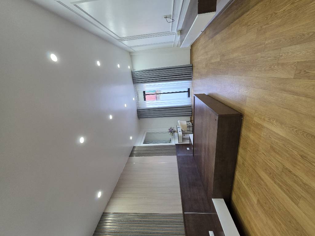 Bán nhà Tân Mai - diện tích 48m2 8 tầng - ô tô tránh - giá 23 tỷ