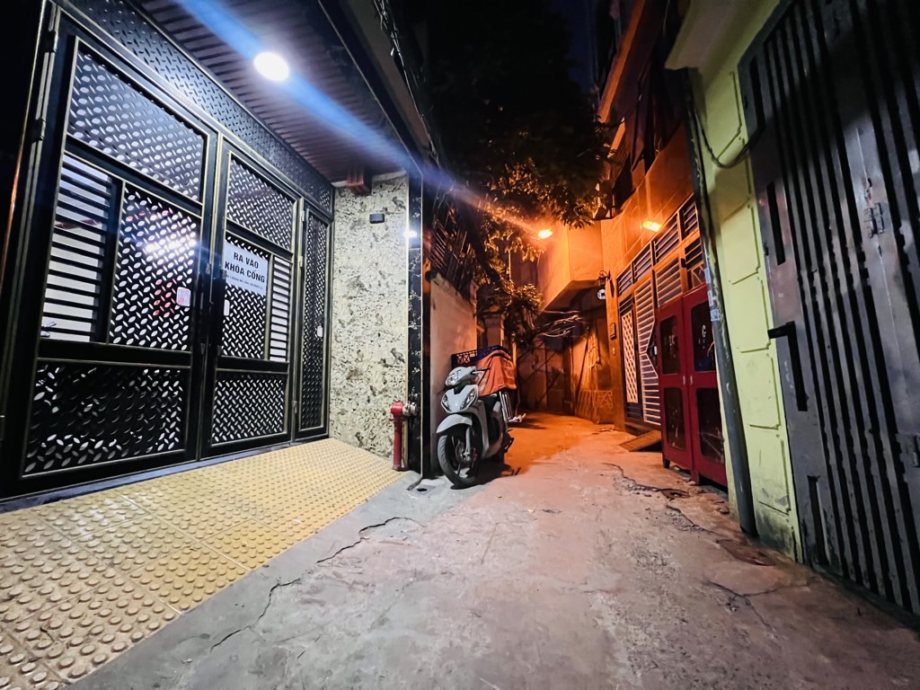 Bán nhà Trương Định - diện tích 54m2 7 tầng - vị trí đẹp, cho thuê 60 triệu/tháng - giá 14,5 tỷ