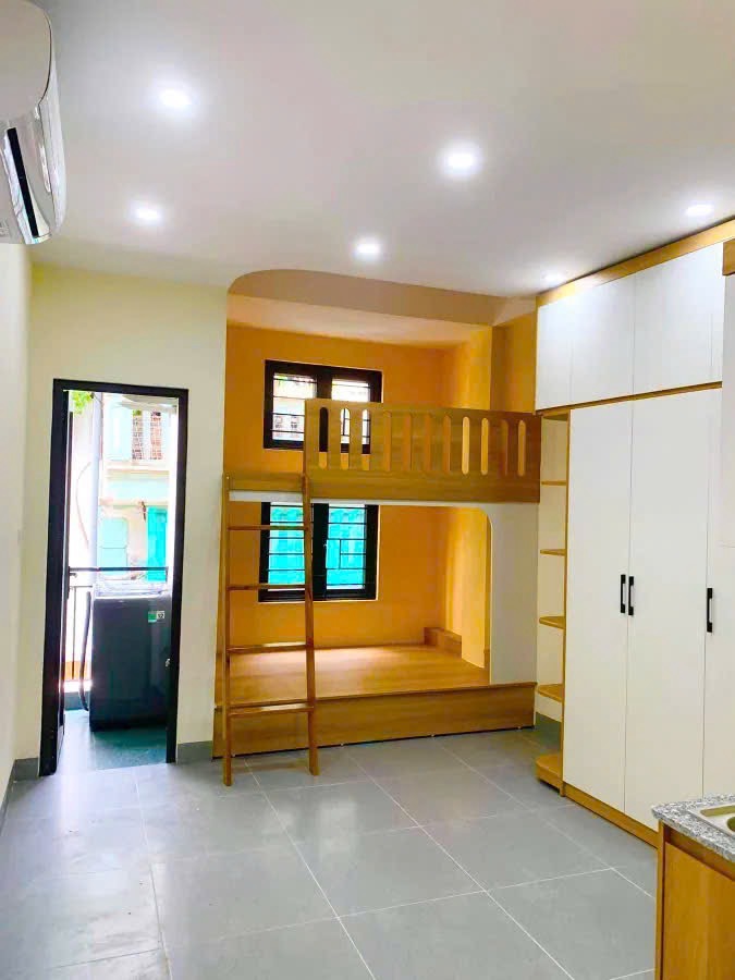 Bán nhà Trương Định - diện tích 54m2 7 tầng - vị trí đẹp, cho thuê 60 triệu/tháng - giá 14,5 tỷ