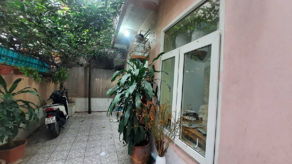 Bán nhà Ngõ Quỳnh - diện tích 120,3m2 3 tầng - Biệt thự trong ngõ, ô tô qua - giá 22,2 tỷ