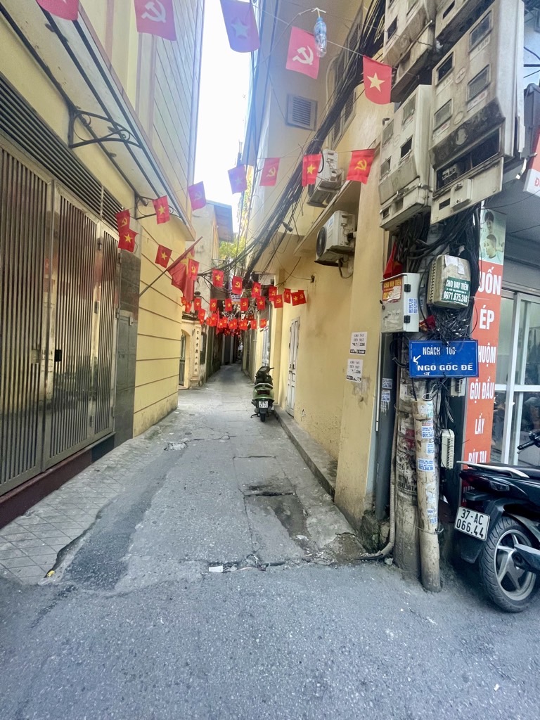 Bán nhà Gốc Đề - diện tích 27m2 3 tầng - Nhà tự xây khung BTCT - giá 6 tỷ