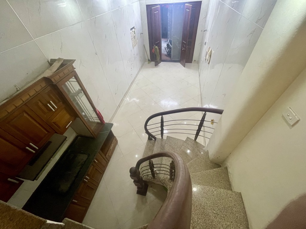 Bán nhà Gốc Đề - diện tích 27m2 3 tầng - Nhà tự xây khung BTCT - giá 6 tỷ