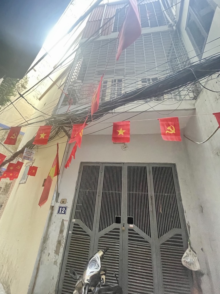 Bán nhà Gốc Đề - diện tích 27m2 3 tầng - Nhà tự xây khung BTCT - giá 6 tỷ