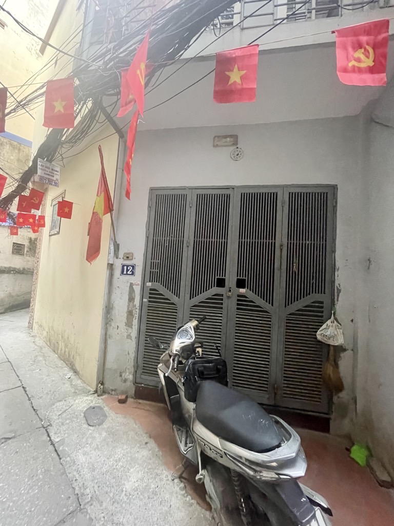 Bán nhà Gốc Đề - diện tích 27m2 3 tầng - Nhà tự xây khung BTCT - giá 6 tỷ