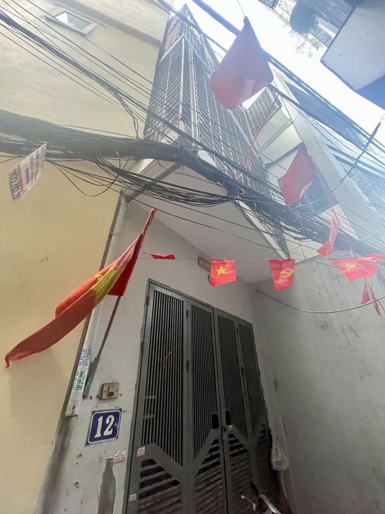 Bán nhà Gốc Đề - diện tích 27m2 3 tầng - Nhà tự xây khung BTCT - giá 6 tỷ