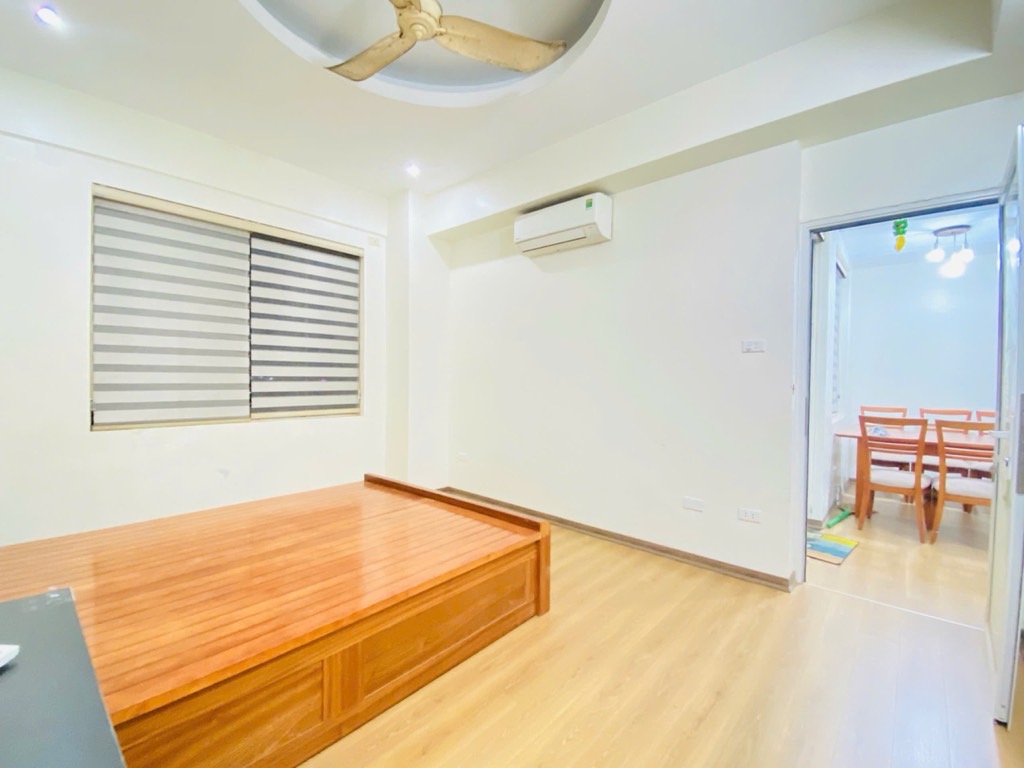 Bán nhà Lạc Trung - diện tích 102.6m2 13 tầng - Căn hộ P1005 nằm trên tầng 10 toà chung cư - giá 8 tỷ