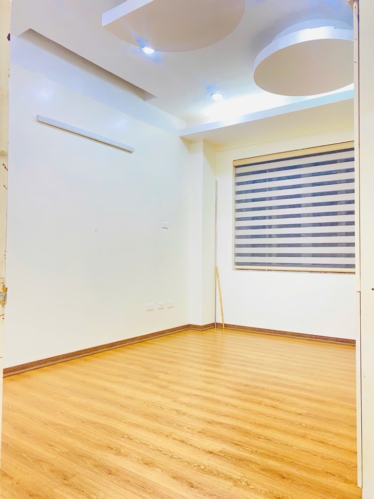 Bán nhà Lạc Trung - diện tích 102.6m2 13 tầng - Căn hộ P1005 nằm trên tầng 10 toà chung cư - giá 8 tỷ