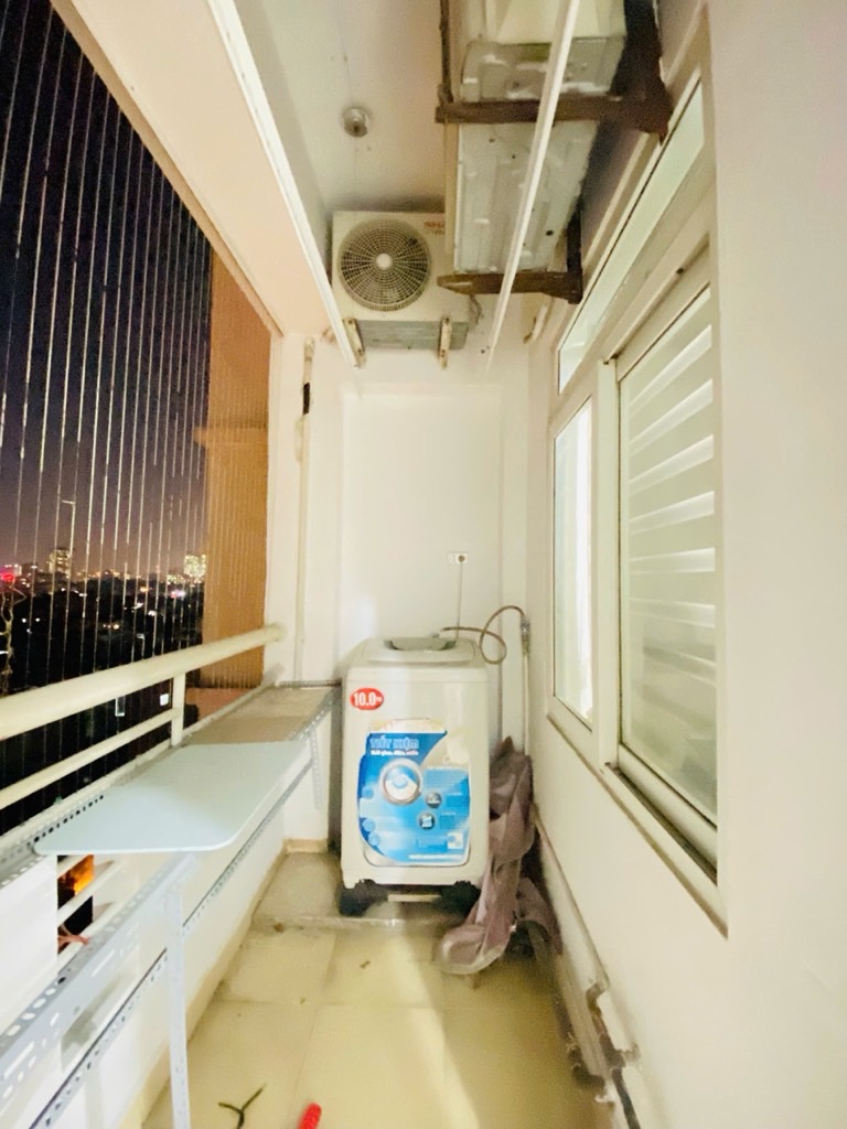 Bán nhà Lạc Trung - diện tích 102.6m2 13 tầng - Căn hộ P1005 nằm trên tầng 10 toà chung cư - giá 8 tỷ