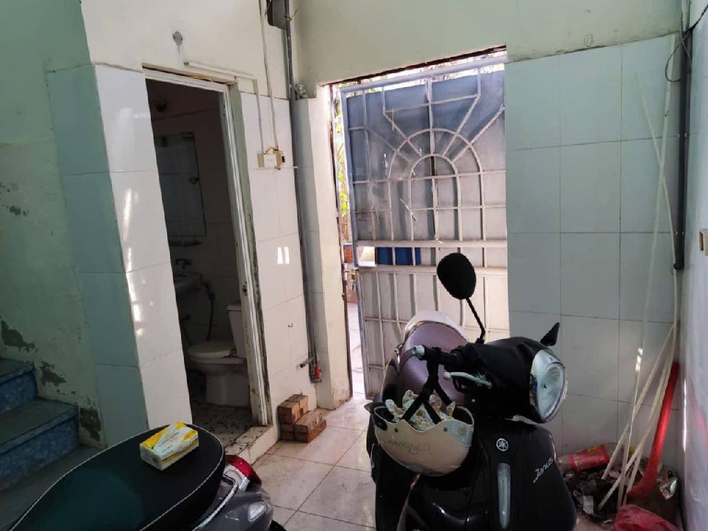 Bán nhà Hoàng Văn Thái - diện tích 45,8m2 2 tầng - ngõ ô tô tránh - giá 4,2 tỷ