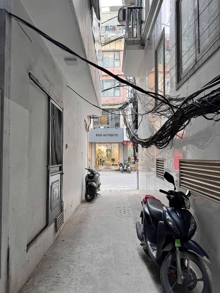 Bán nhà Tam Khương - diện tích 37,7m2 8 tầng - lô góc ba mặt thoáng - giá 19,6 tỷ