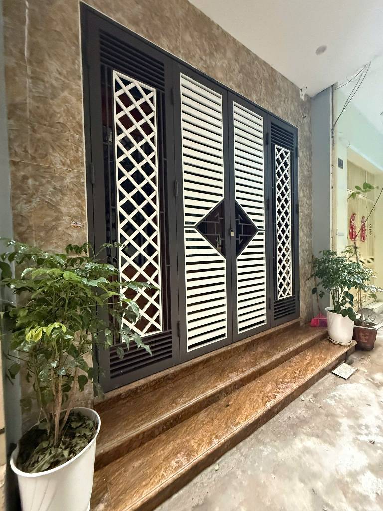 Bán nhà Kim Đồng - diện tích 47.5m2 5 tầng - thang máy, phân lô sát ô tô - giá 16,5 tỷ