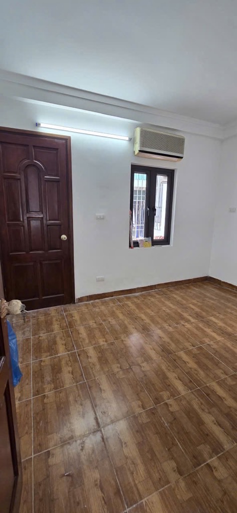 Bán nhà Vĩnh Hưng - diện tích 30m2 5 tầng - Cách ô tô tránh 30m - giá 7,58 tỷ