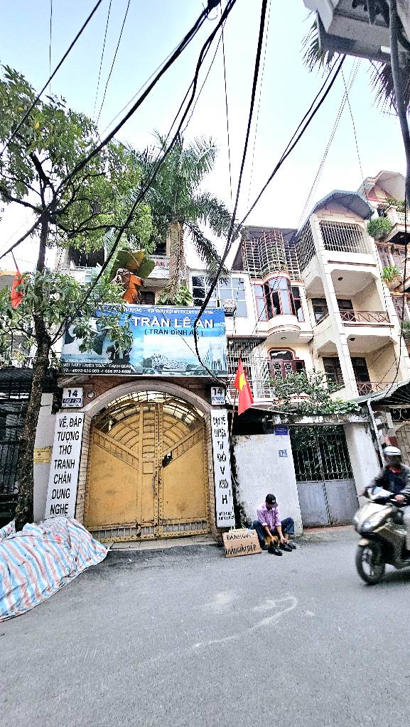 Bán nhà Lê Trọng Tấn - diện tích 94,6m2 6 tầng - ô tô tránh - giá 17,9 tỷ