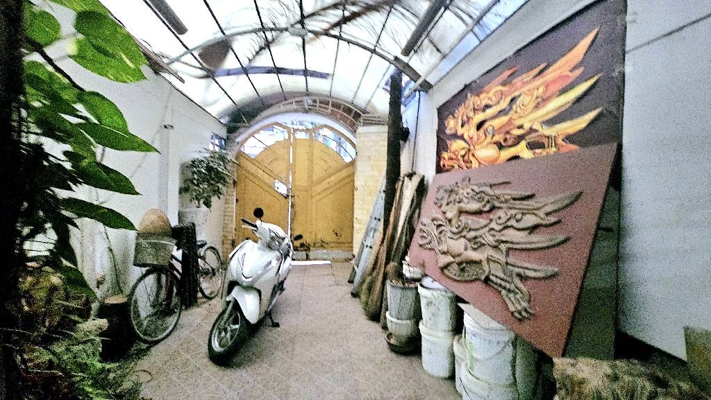 Bán nhà Lê Trọng Tấn - diện tích 94,6m2 6 tầng - ô tô tránh - giá 17,9 tỷ