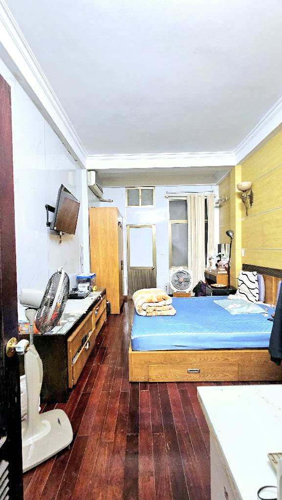 Bán nhà Lê Trọng Tấn - diện tích 94,6m2 6 tầng - ô tô tránh - giá 17,9 tỷ