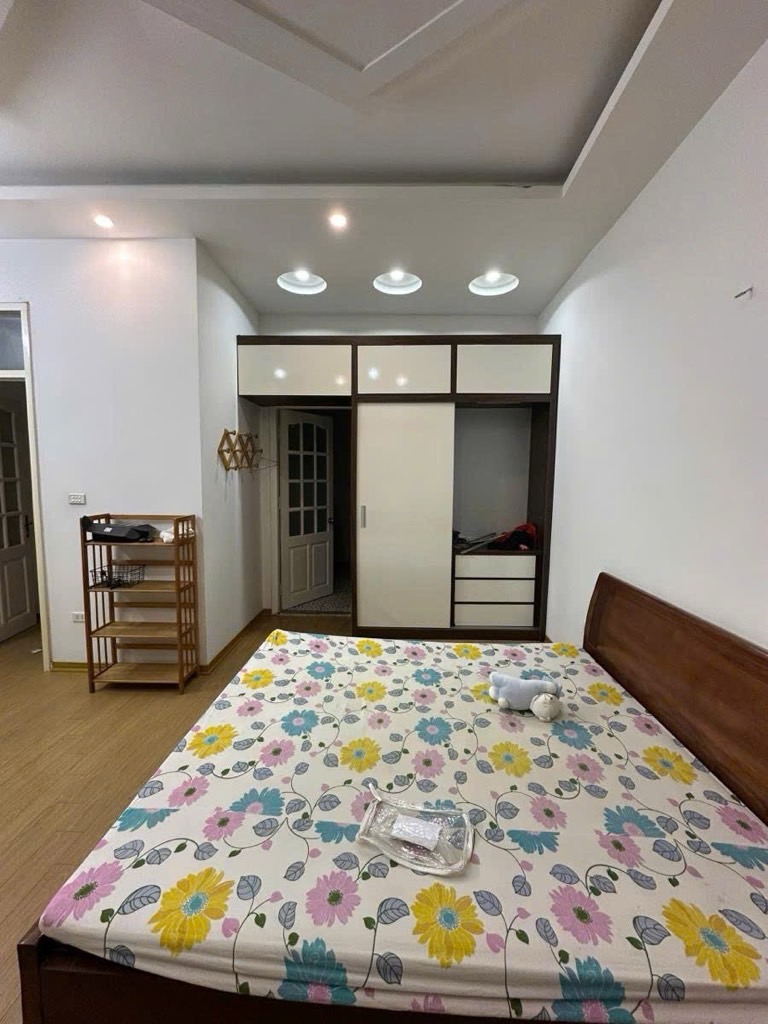 Bán nhà Giáp Nhất - diện tích 51m2 5 tầng - GẦN PHỐ - Ô TÔ - KINH DOANH - giá 16 tỷ