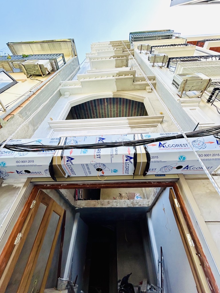 Bán nhà Lĩnh Nam - diện tích 30m2 6 tầng - thang máy - giá 7,8 tỷ