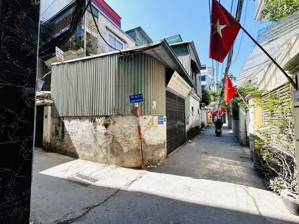 Bán nhà Lĩnh Nam - diện tích 30m2 6 tầng - thang máy - giá 7,8 tỷ