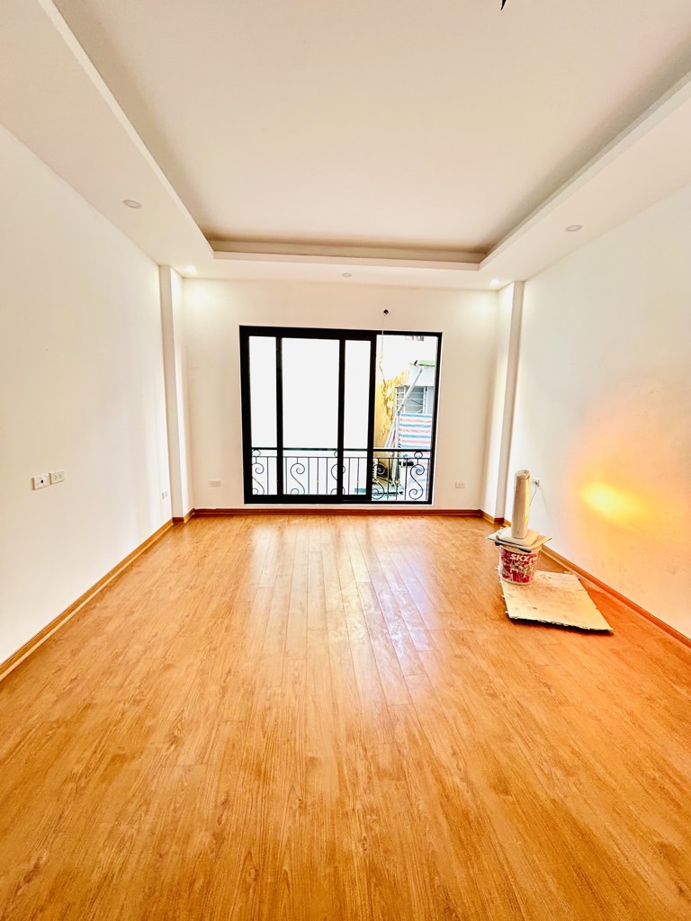 Bán nhà Nguyễn Khoái - diện tích 50m2 5 tầng - gần ô tô - giá 12,5 tỷ