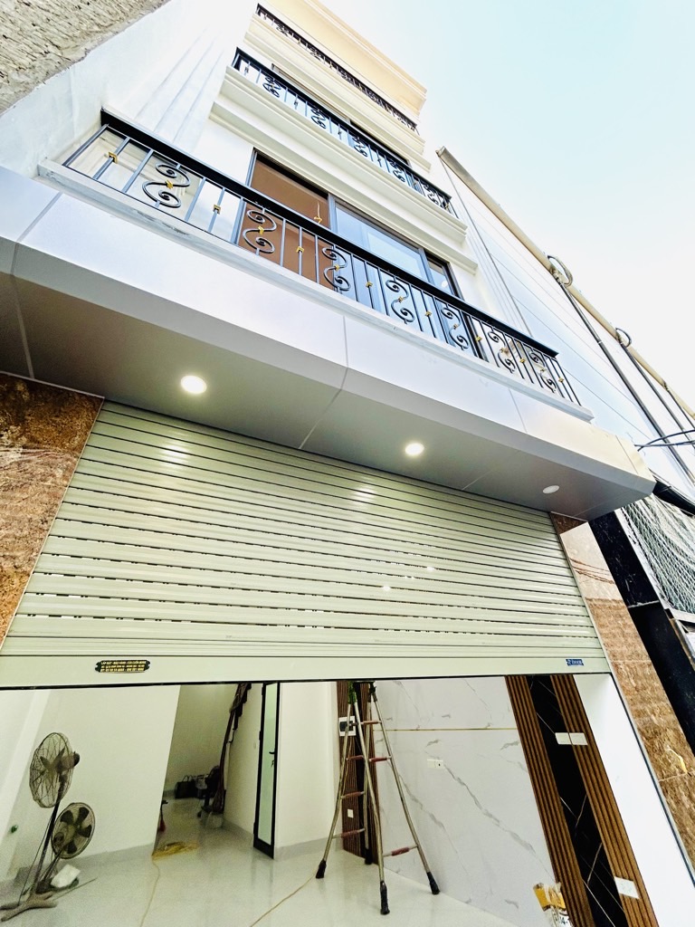 Bán nhà Nguyễn Khoái - diện tích 50m2 5 tầng - gần ô tô - giá 12,5 tỷ