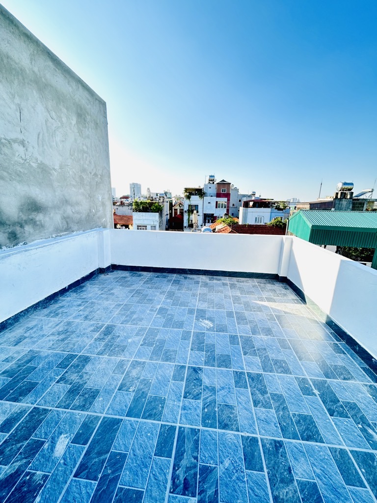 Bán nhà Nguyễn Khoái - diện tích 50m2 5 tầng - gần ô tô - giá 12,5 tỷ