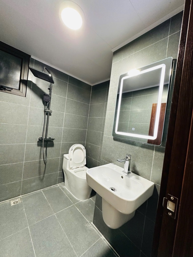 Bán nhà Bạch Mai - diện tích 46,3m2 1 tầng - Tập thể Quỳnh Mai - giá 4,99 tỷ