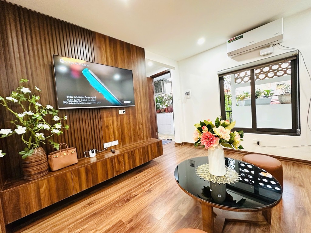 Bán nhà Bạch Mai - diện tích 46,3m2 1 tầng - Tập thể Quỳnh Mai - giá 4,99 tỷ