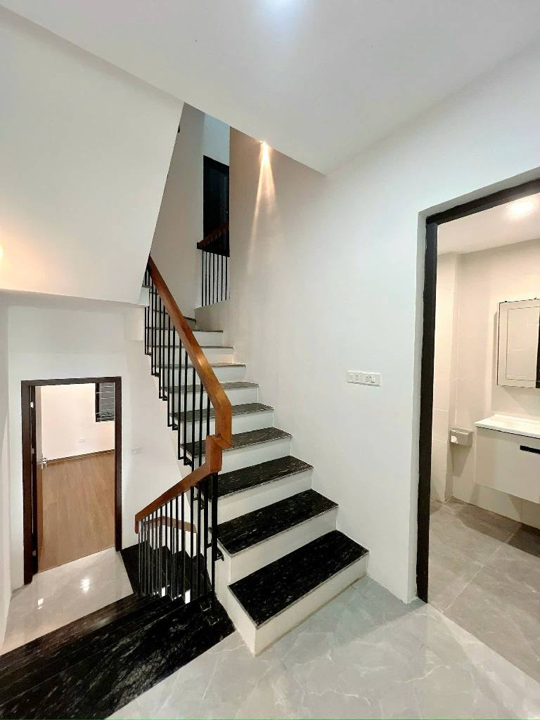 Bán nhà Vũ Hữu - diện tích 53m2 5 tầng - Ô TÔ QUA - KINH DOANH - VĂN PHÒNG - 2 MẶT NGÕ THÔNG - VIEW THOÁNG VĨNH VIỄN - giá 18,5 tỷ