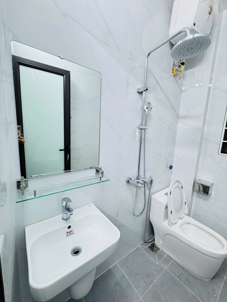 Bán nhà Kim Giang - diện tích 36m2 5 tầng - Lô góc 3 thoáng - giá 10,6 tỷ