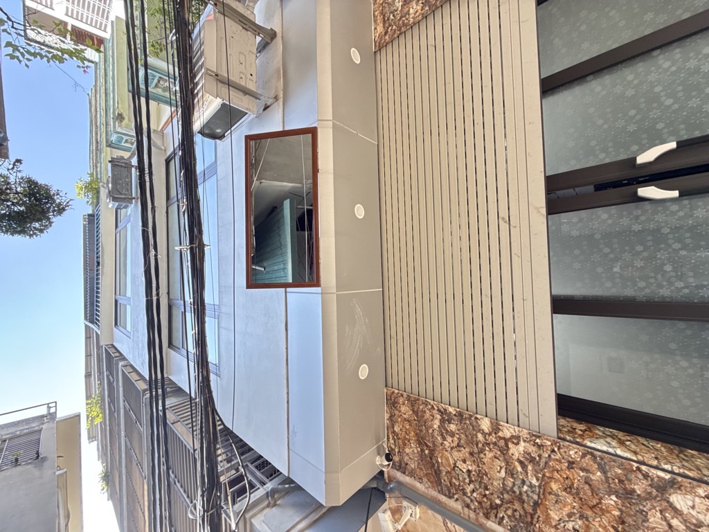 Bán nhà Hoàng Mai - diện tích 43m2 5 tầng - Nhà mặt ngõ thông - giá 12,8 tỷ