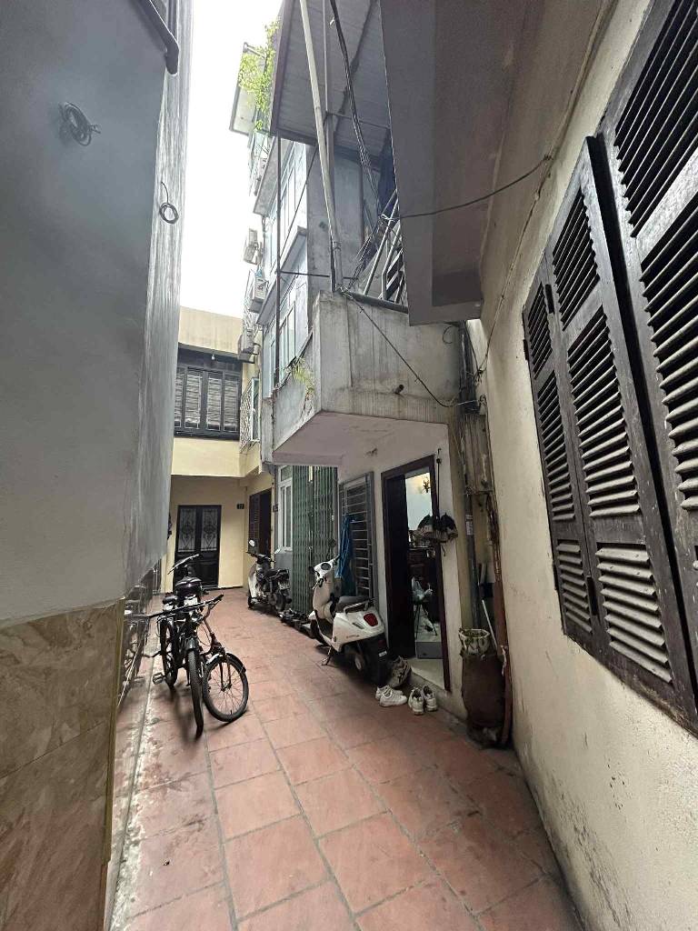 Bán nhà Văn Hương - diện tích 18,1m2 3 tầng - Nhà cũ xây kiên cố - giá 4 tỷ