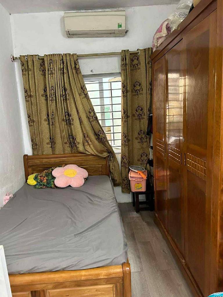 Bán nhà Văn Hương - diện tích 18,1m2 3 tầng - Nhà cũ xây kiên cố - giá 4 tỷ