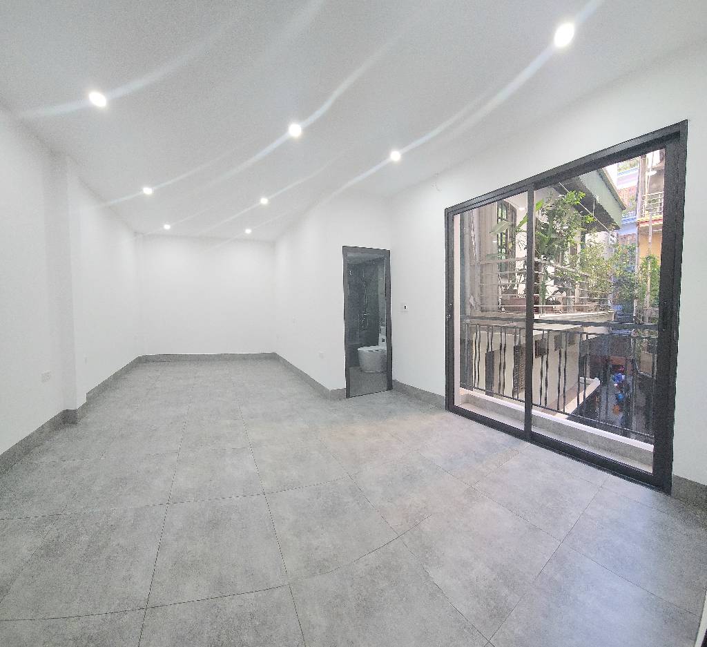 Bán nhà Võ Thị Sáu - diện tích 40m2 5 tầng - Nhà đẹp mới kính kong, thang máy - giá 12,6 tỷ