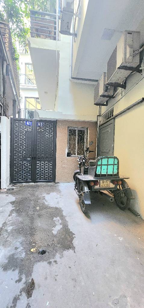 Bán nhà Võ Thị Sáu - diện tích 40m2 5 tầng - Nhà đẹp mới kính kong, thang máy - giá 12,6 tỷ