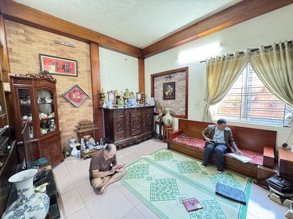 Bán nhà Nguyễn Khoái - diện tích 135m2 2 tầng - MẶT PHỐ - giá 23,5 tỷ