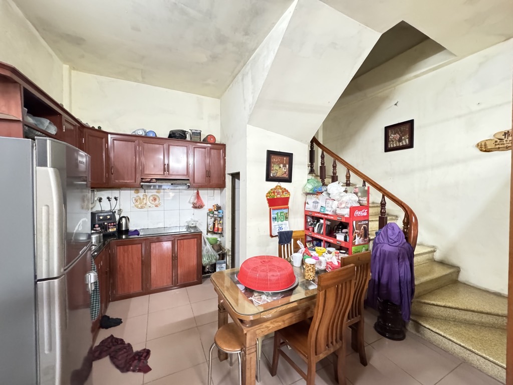 Bán nhà Nguyễn Khoái - diện tích 135m2 2 tầng - MẶT PHỐ - giá 23,5 tỷ