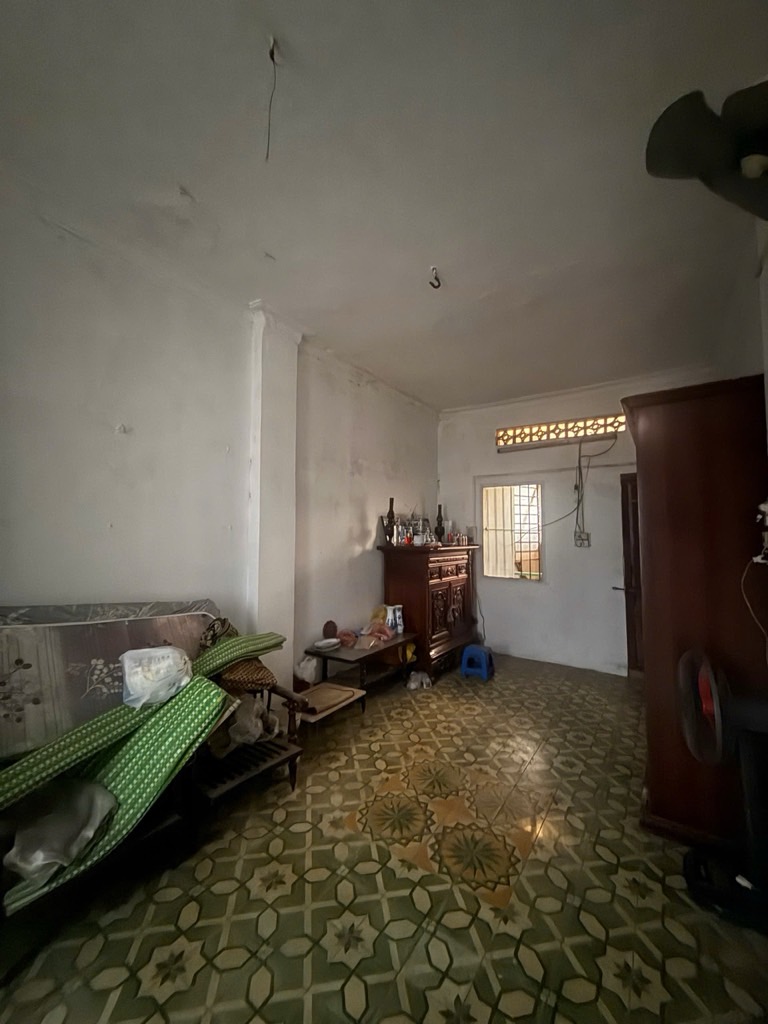 Bán nhà Đê Tô Hoàng - diện tích 27,1m2 2 tầng - nhà cũ, bán đất tặng nhà - giá 6,8 tỷ