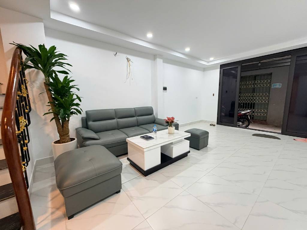 Bán nhà Trường Chinh - diện tích 38.5m2 6 tầng - Nhà đẹp xây mới - giá 11,5 tỷ